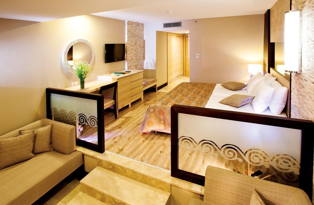 Resort Melas Village 5*